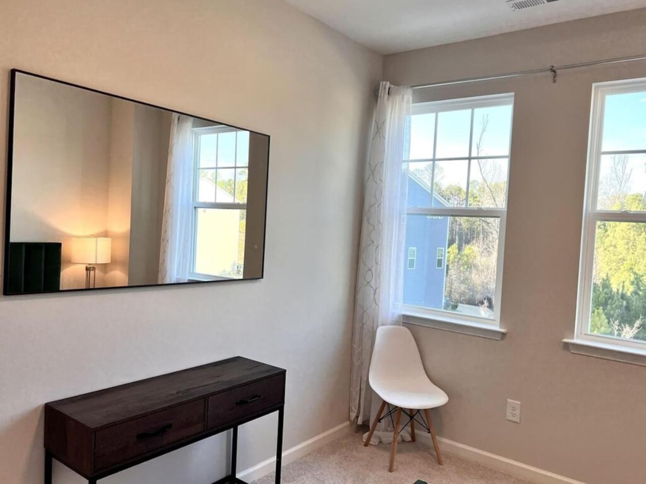 The Villas Buckingham 10 Mins To Rdu Airport Duke Downtown Durham Exterior foto